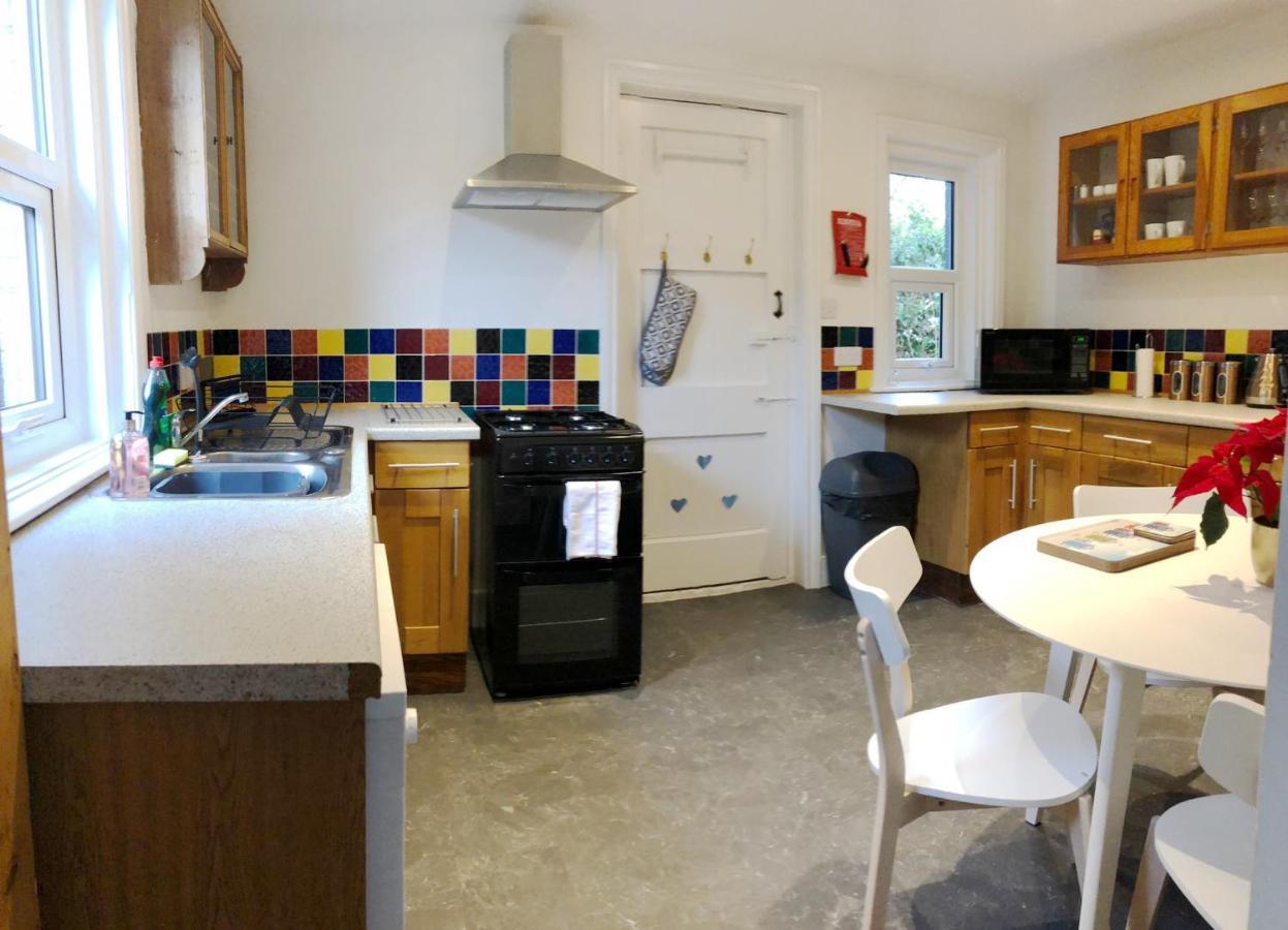 Summer Breeze. 3-Bed Apartment Close To The Beach Bornemouth Extérieur photo