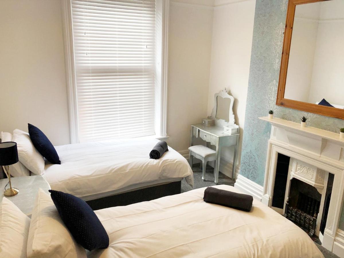 Summer Breeze. 3-Bed Apartment Close To The Beach Bornemouth Extérieur photo